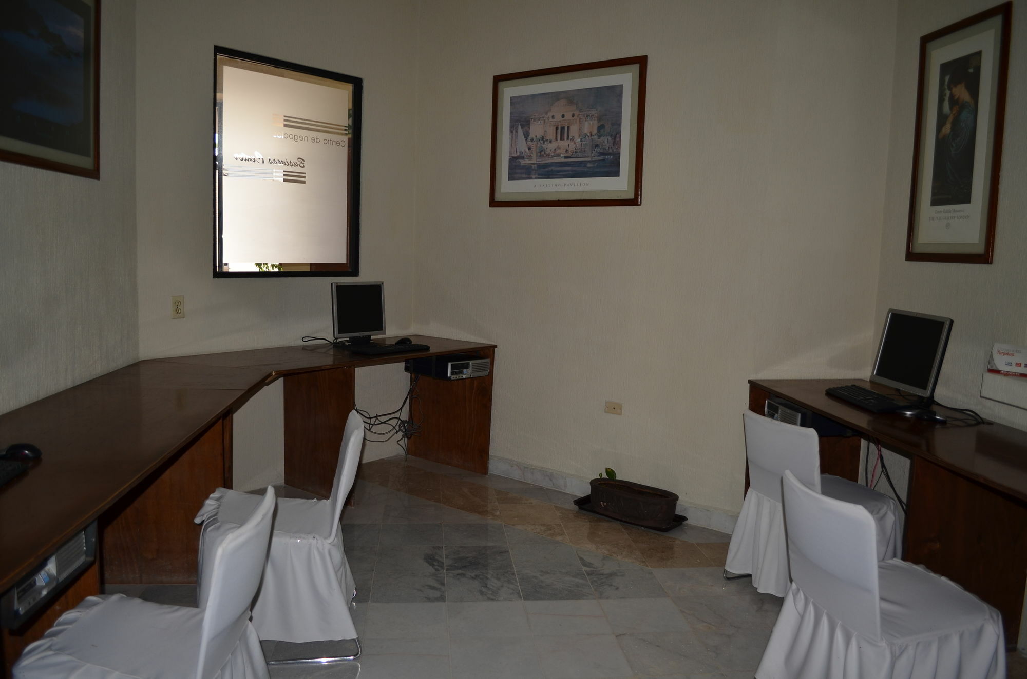 Capital O Hotel Casa Real Celaya Селая Екстер'єр фото